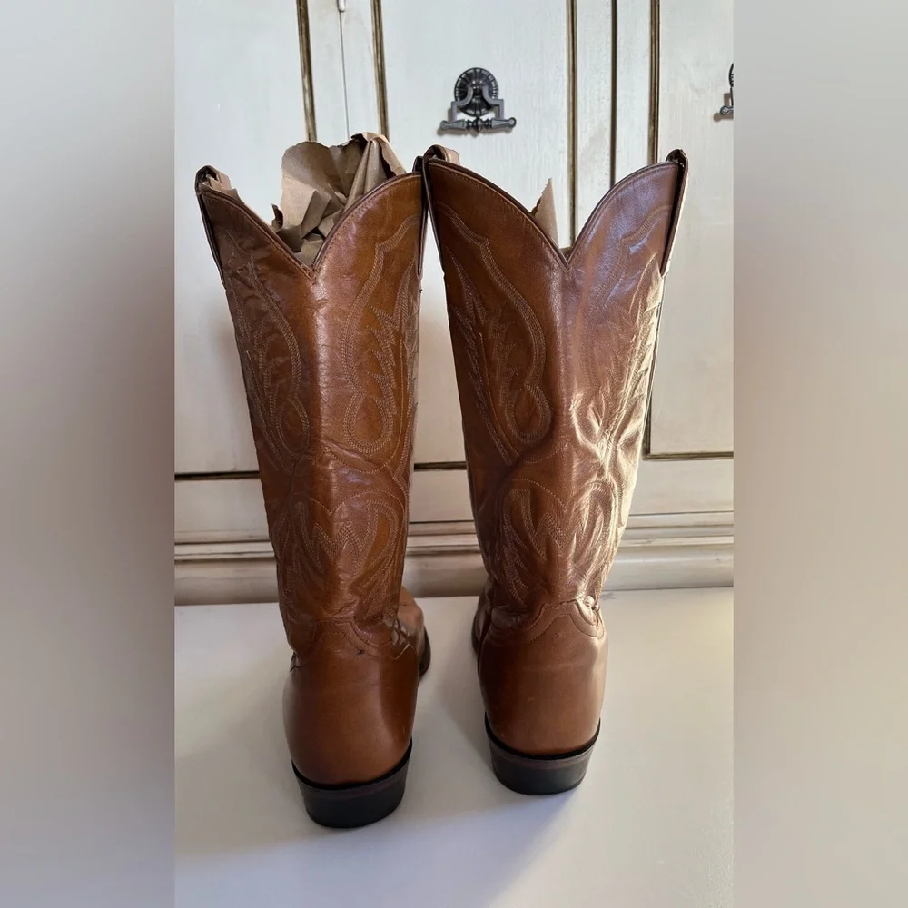Vintage Men’s Tony Lama Western Brown Pull on Cowboy Boots size 10.5 Stitching